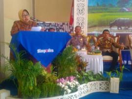 Bupati Serahkan 2.434 Kartu Tani Untuk Petani Karangmojo