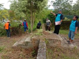 GERAKAN LURAH KARANGMOJO DI HARI JUM'AT