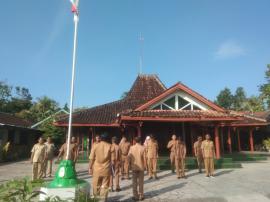 KEGIATAN APEL HARI SENIN DAN KORDINASI DALAM RANGKA EVENT BUDAYA DI KALURAHAN KARANGMOJO