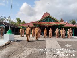 KOORDINASI RUTIN DAN APEL  PAGI HARI SENIN 15 SEPTEMBER 2025 DI KALURAHAN KARANGMOJO